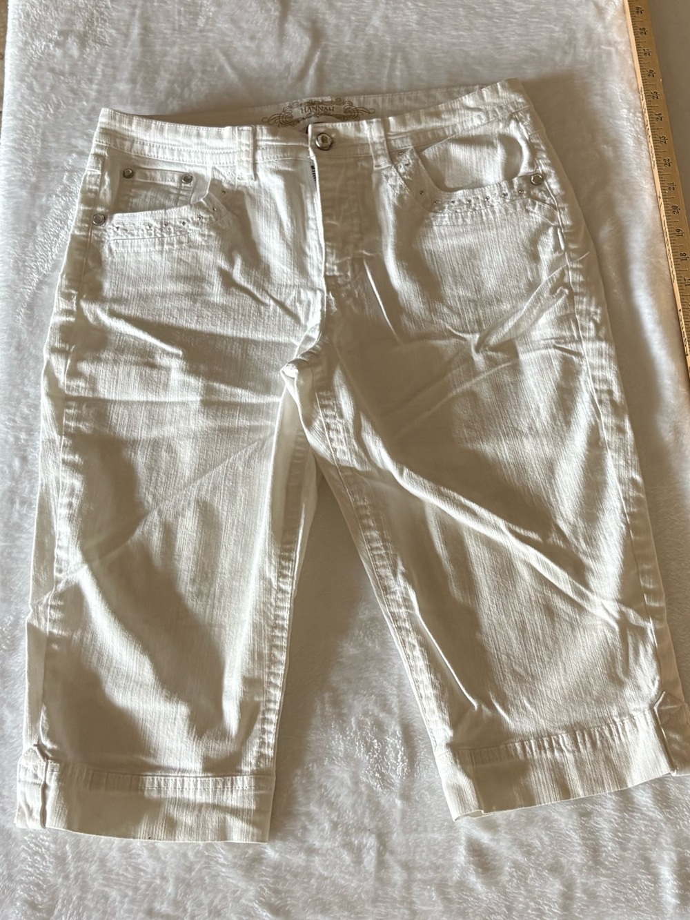 Women’s Cream Capri Jeans with bling